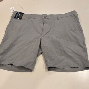Roundtree & Yorke Men's Flat Front Gray Shorts